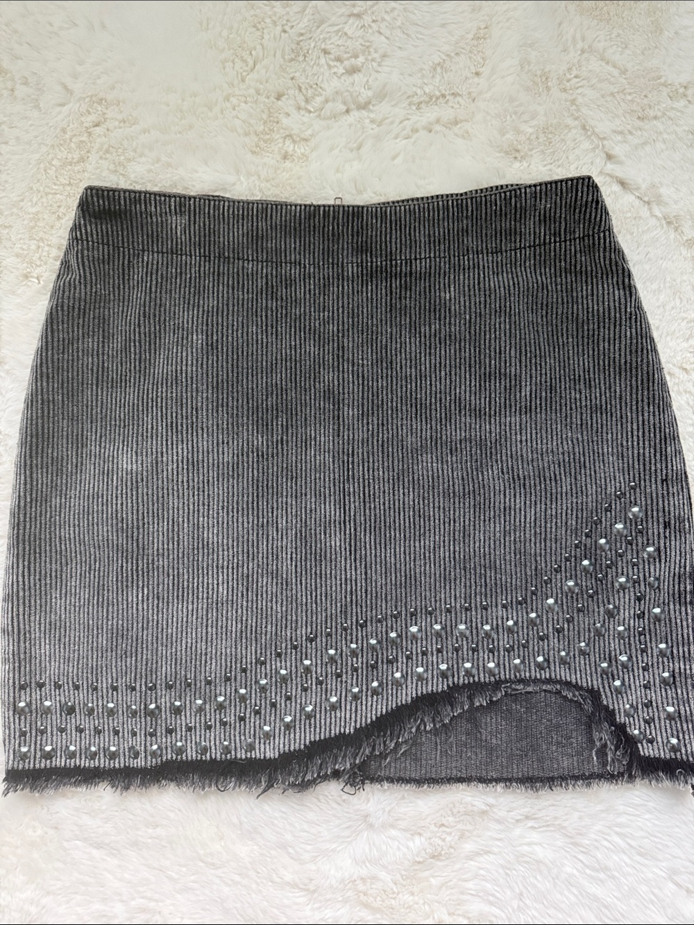 POL Studded Mineral Wash Corduroy Mini Skirt Gray Raw Hem M Medium New
